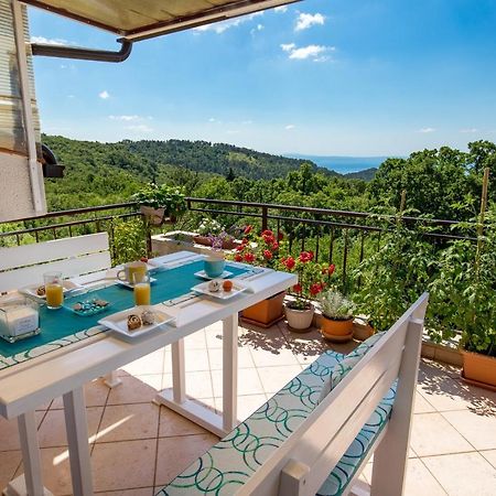 Apartment Magda With A Parking Space And Sea View Rijeka Bagian luar foto