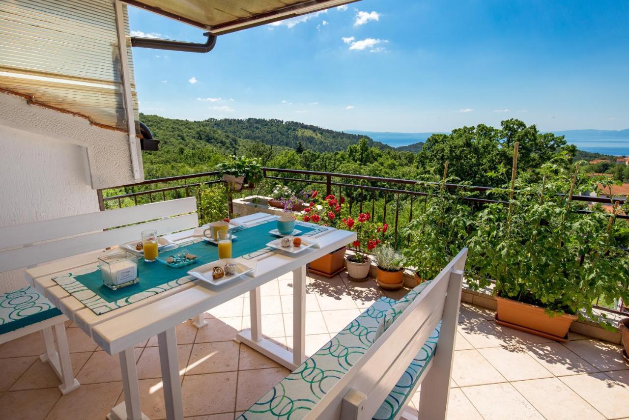 Apartment Magda With A Parking Space And Sea View Rijeka Bagian luar foto