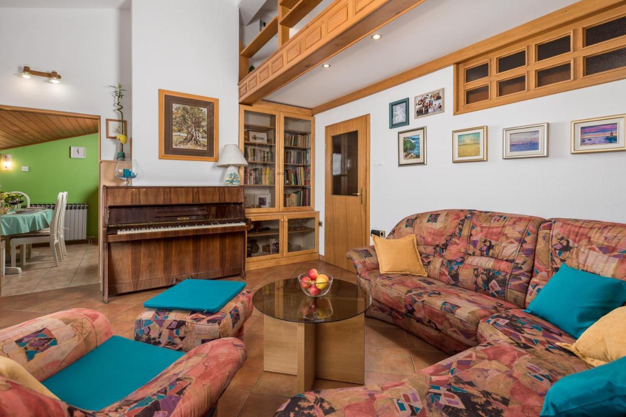 Apartment Magda With A Parking Space And Sea View Rijeka Bagian luar foto