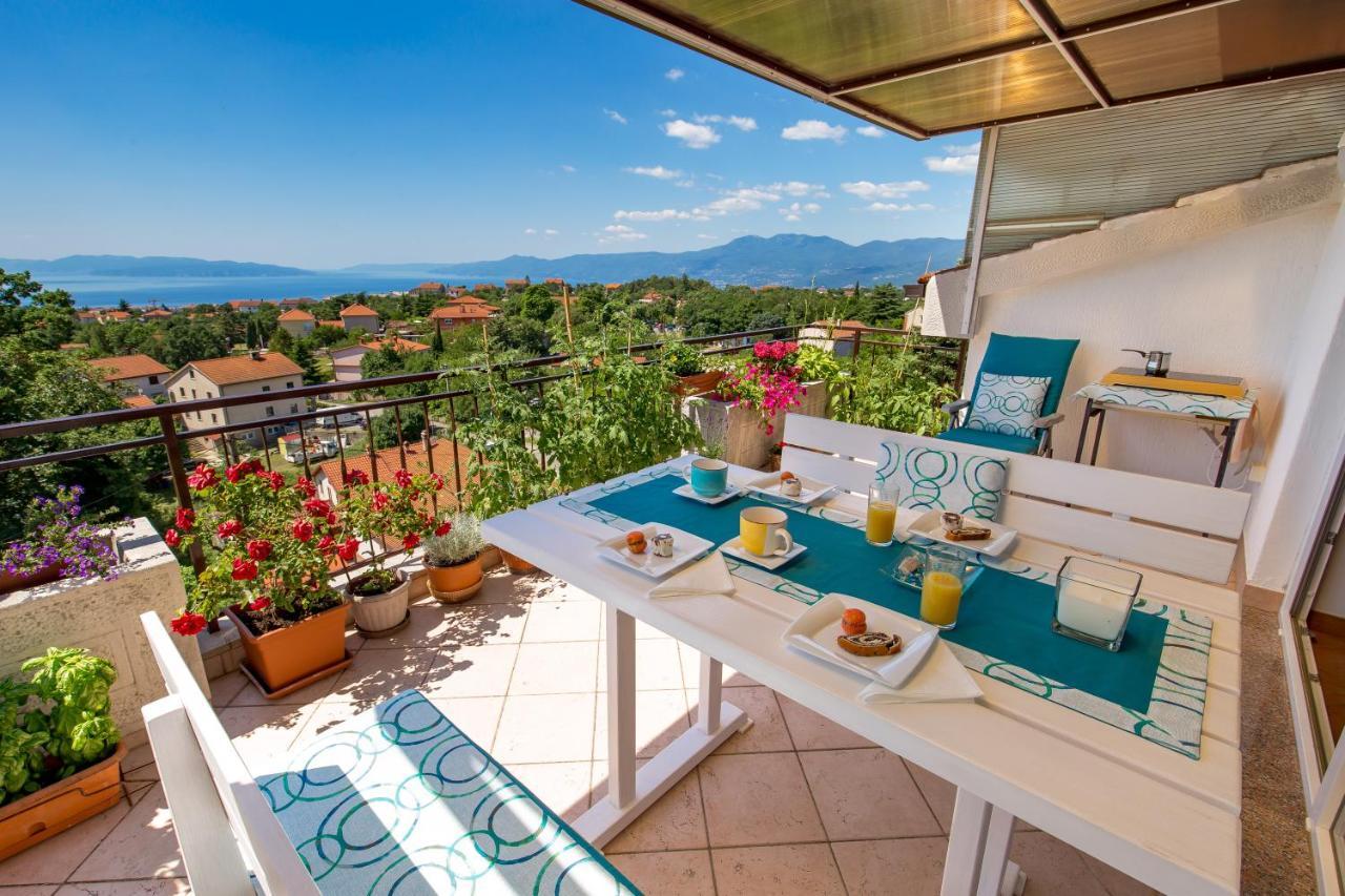 Apartment Magda With A Parking Space And Sea View Rijeka Bagian luar foto